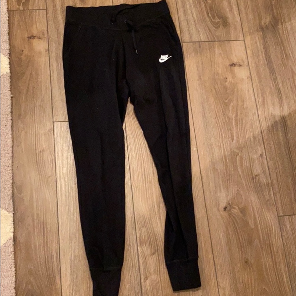 Nike joggers
